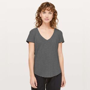 Lululemon Love Tee V